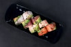 99. Rainbow Roll Topping Uramaki (8 stk.)